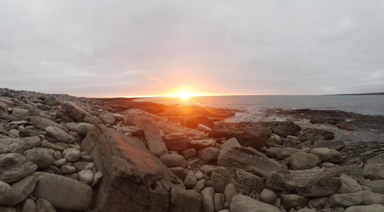 Lios Éinne B&B Inis Oírr Exterior foto