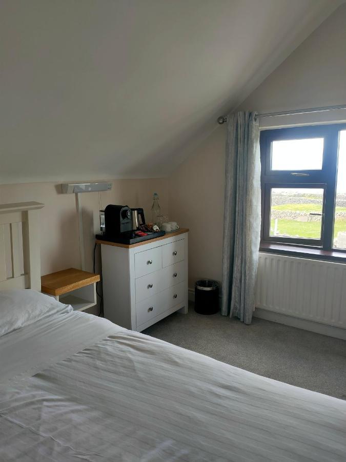 Lios Éinne B&B Inis Oírr Exterior foto